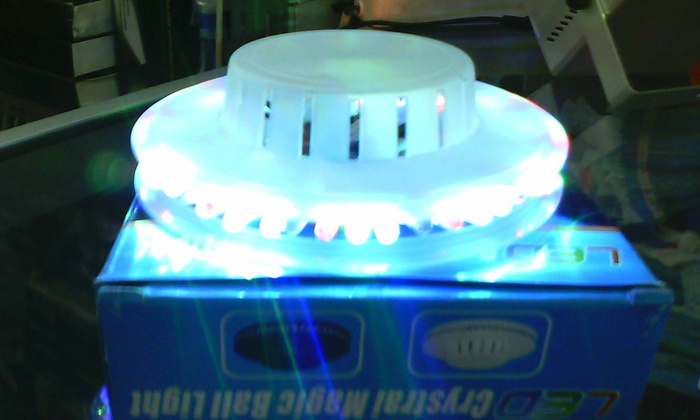 Lampu LED Stage UFO Disco Party Lamp Berubah Warna Warni Pesta Disko - 656