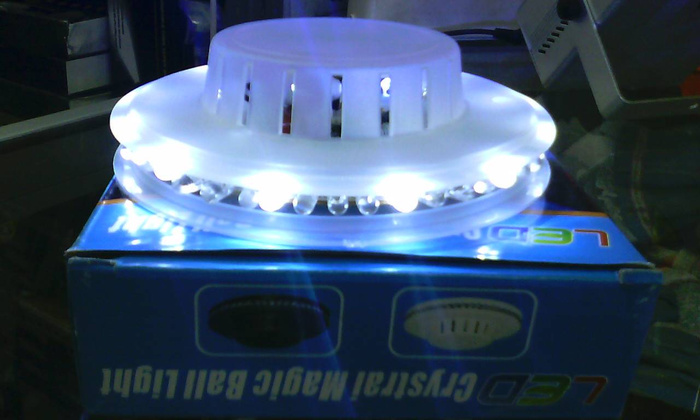Lampu LED Stage UFO Disco Party Lamp Berubah Warna Warni Pesta Disko - 656